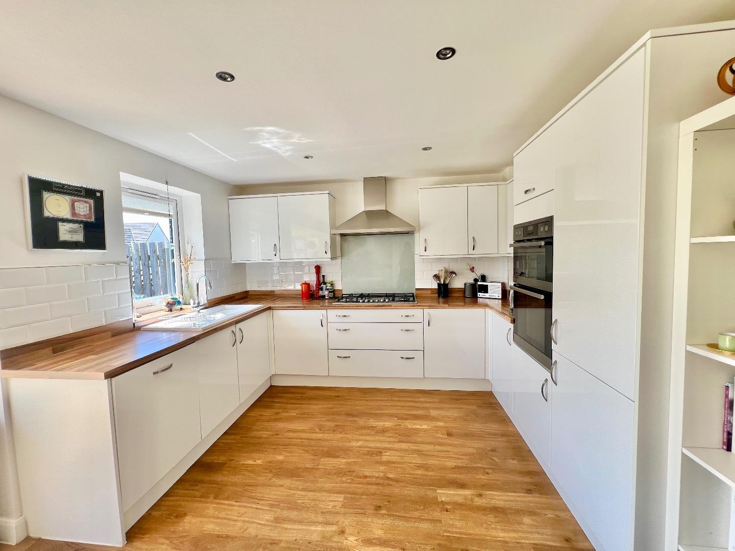 Porlock Close, Ogmore-by-sea, Vale of Glamorgan, CF32 0QE